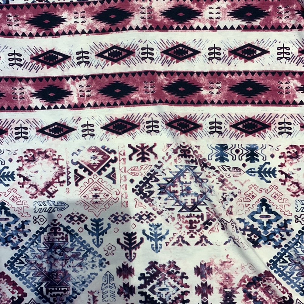 Lularoe iris - Picture 2 of 3